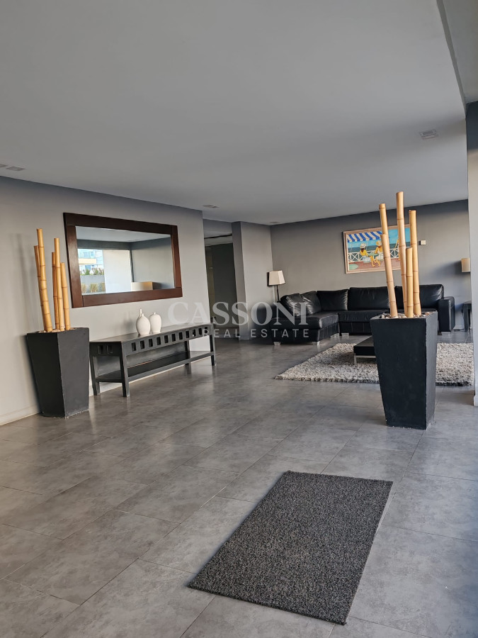 Apartamento ID.202 - Punta del este, Península, departamento de 2 dormitorios con piscina, terraza y cochera.