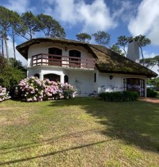 Venta casa 4 dormitorios en Pinares, Punta del Este