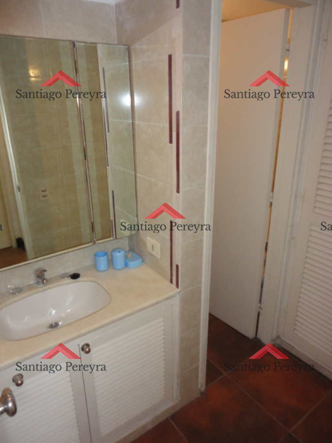 Apartamento ID.14993 - Punta del Este, Pianres. Apto de 2 dormitorios a pasos del mar. 