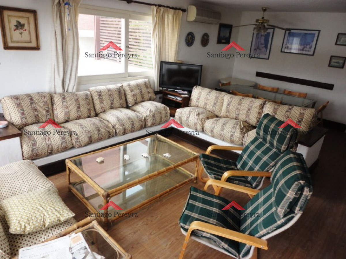 Apartamento ID.14993 - Punta del Este, Pianres. Apto de 2 dormitorios a pasos del mar. 
