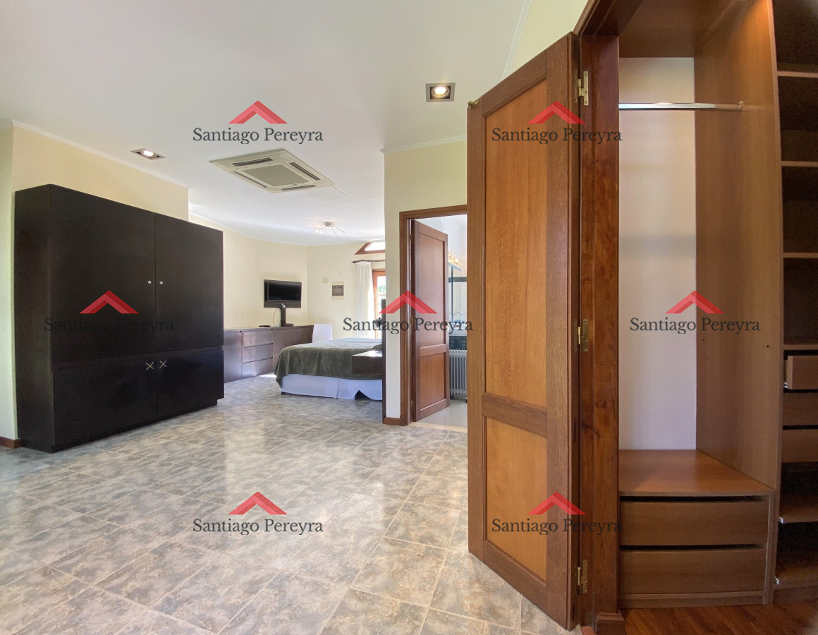 Casa ID.14857 - Punta del Este, gran residencia en mansa, 6 dormitorios y piscina climatizada.