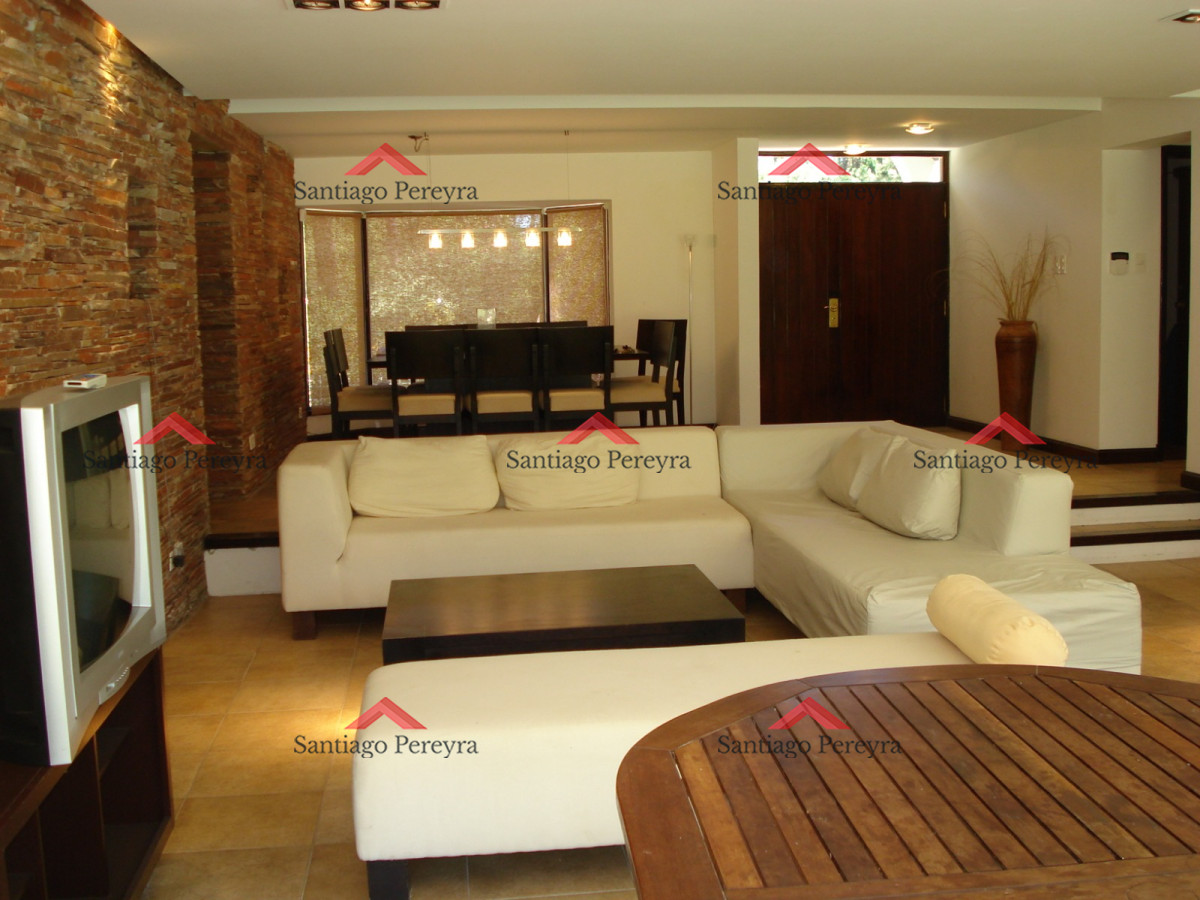 Casa ID.7755 - Casa de gran predio a 500mts del mar, San Rafael, Punta del Este