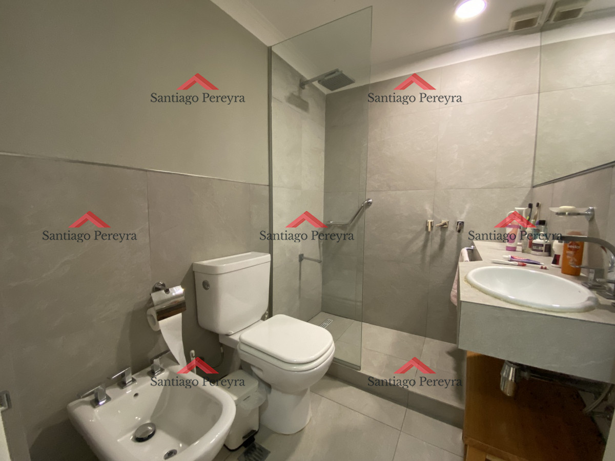 Casa ID.14804 - Punta del Este, importante residencia con piscina y cancha de paddle