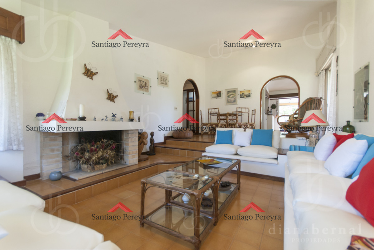 Casa ID.13471 - Casa alquiler Pinares, Punta del Este, 4 dormitorios, piscina, amplio parque cercado
