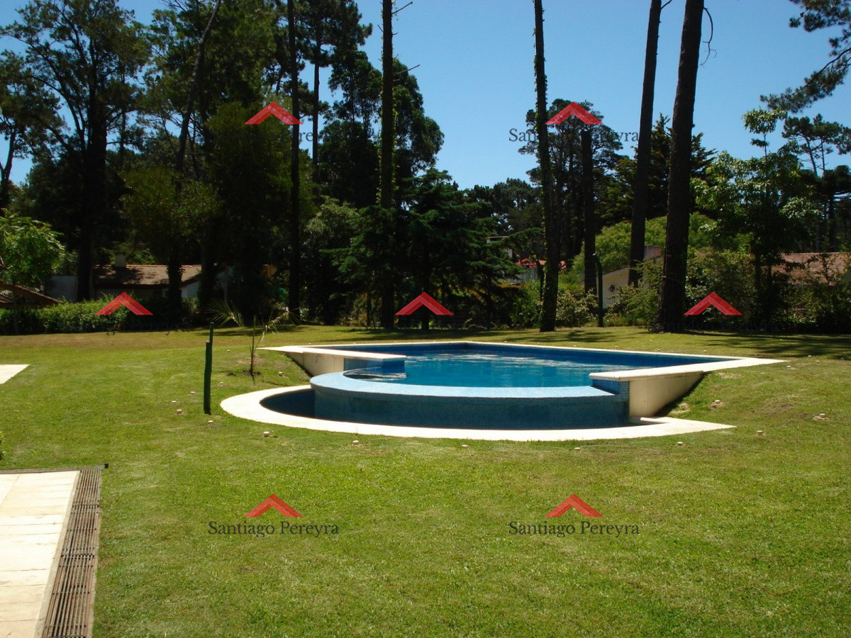 Casa ID.7755 - Casa de gran predio a 500mts del mar, San Rafael, Punta del Este