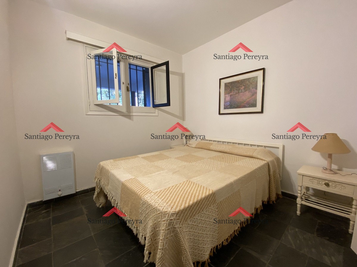 Casa ID.14804 - Punta del Este, importante residencia con piscina y cancha de paddle
