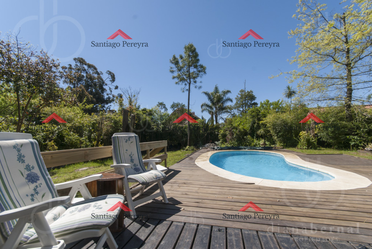 Casa ID.13471 - Casa alquiler Pinares, Punta del Este, 4 dormitorios, piscina, amplio parque cercado