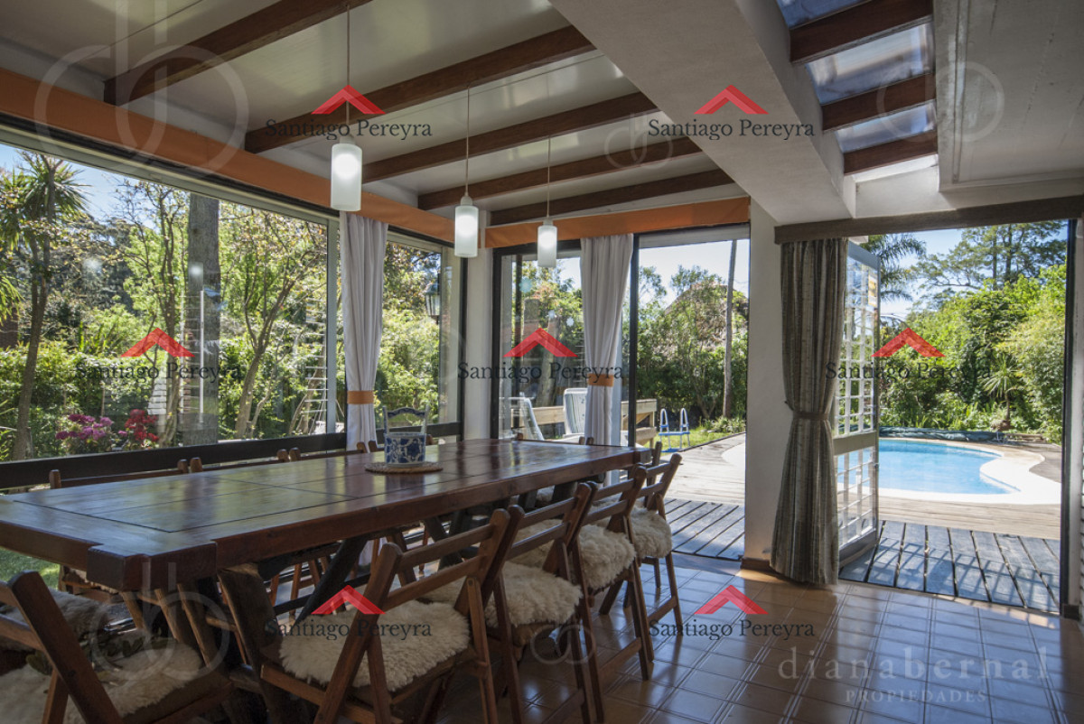 Casa ID.13471 - Casa alquiler Pinares, Punta del Este, 4 dormitorios, piscina, amplio parque cercado