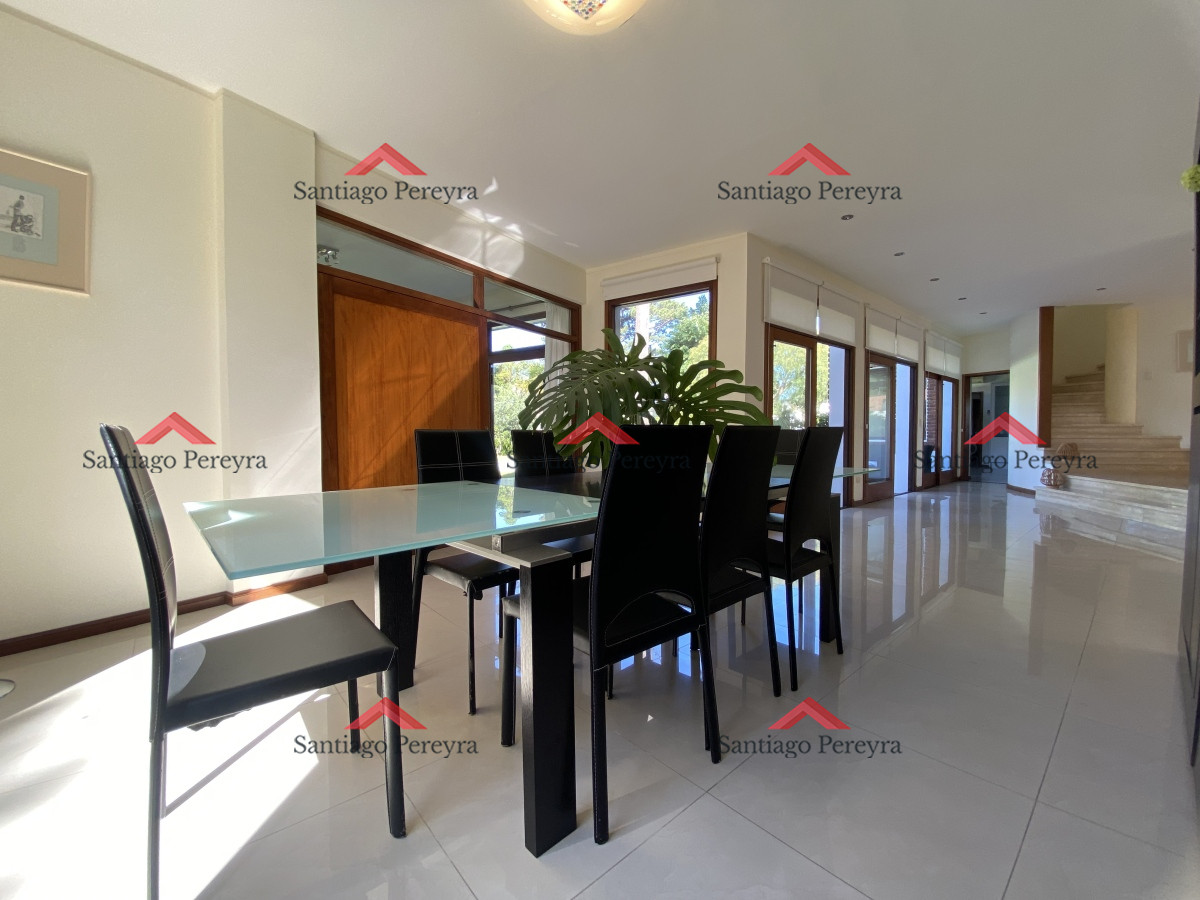 Casa ID.14857 - Punta del Este, gran residencia en mansa, 6 dormitorios y piscina climatizada.