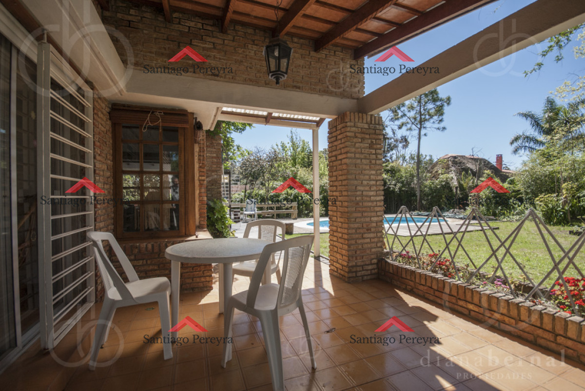 Casa ID.13471 - Casa alquiler Pinares, Punta del Este, 4 dormitorios, piscina, amplio parque cercado