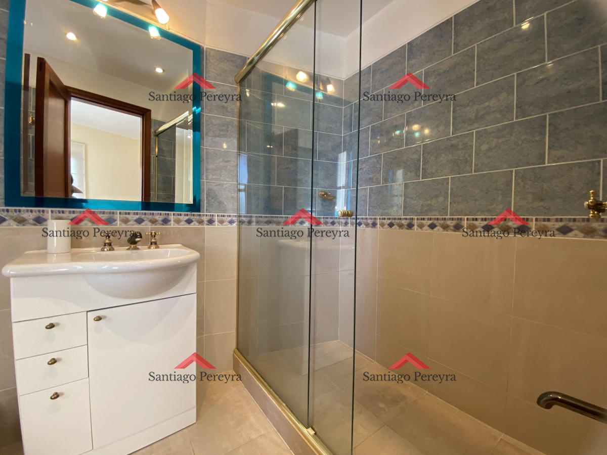 Casa ID.14857 - Punta del Este, gran residencia en mansa, 6 dormitorios y piscina climatizada.