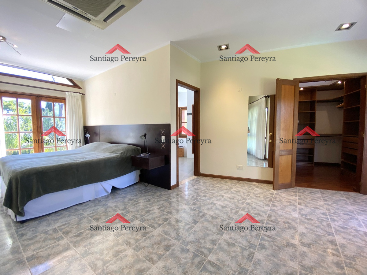 Casa ID.14857 - Punta del Este, gran residencia en mansa, 6 dormitorios y piscina climatizada.