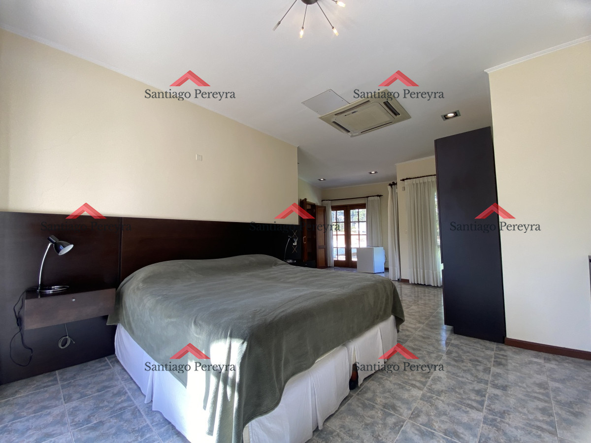Casa ID.14857 - Punta del Este, gran residencia en mansa, 6 dormitorios y piscina climatizada.
