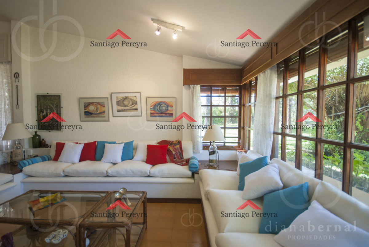 Casa ID.13471 - Casa alquiler Pinares, Punta del Este, 4 dormitorios, piscina, amplio parque cercado