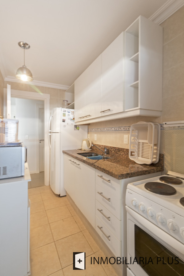 Apartamento ID.1054 - Venta de Apartamento con piscina, terraza, cochera, 2 dormitorios y 2 baños en La Península de Punta del este