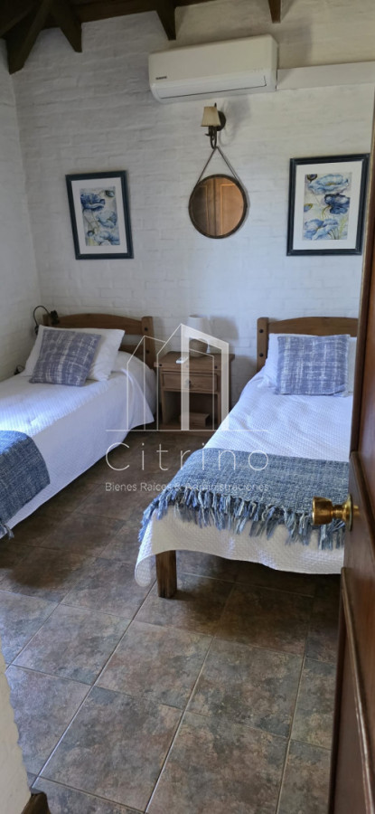 Casa ID.1327 - Casa en Pinares, Punta del Este, 3 dormitorios, piscina