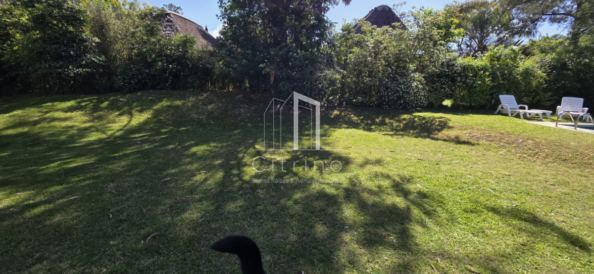 Casa ID.1327 - Casa en Pinares, Punta del Este, 3 dormitorios, piscina