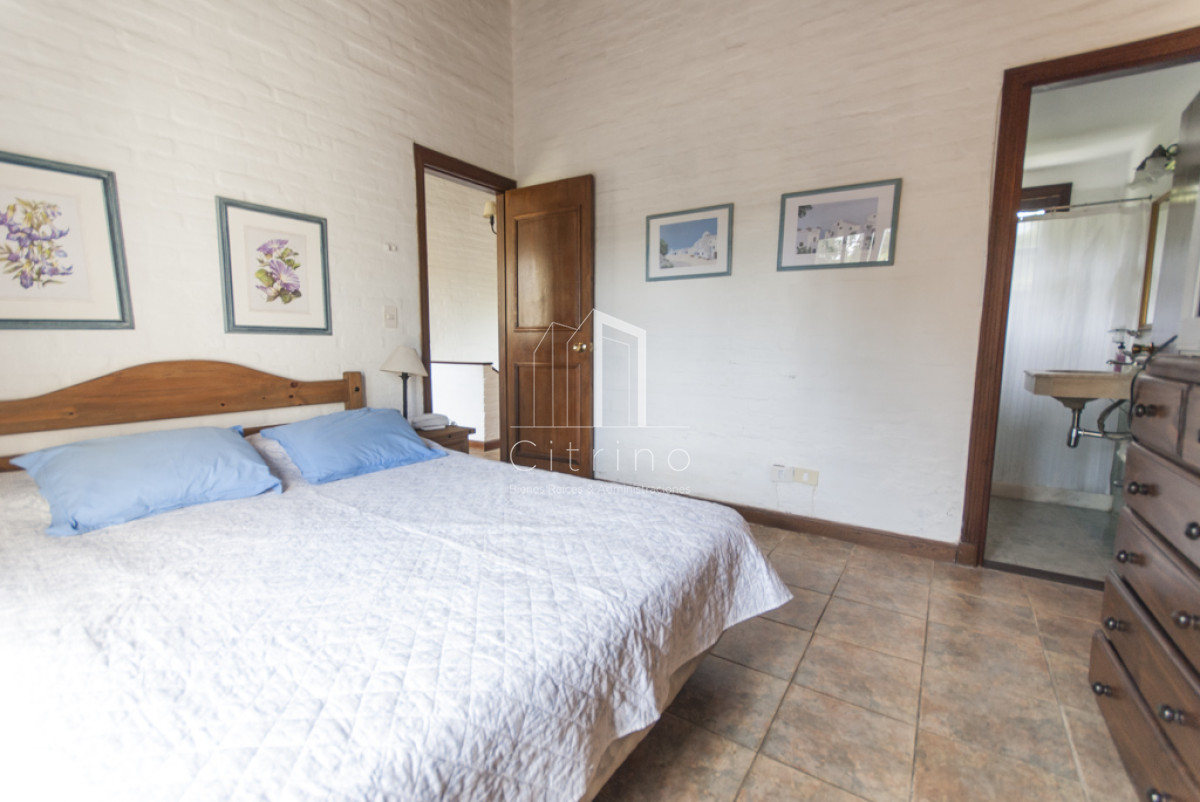 Casa ID.1327 - Casa en Pinares, Punta del Este, 3 dormitorios, piscina