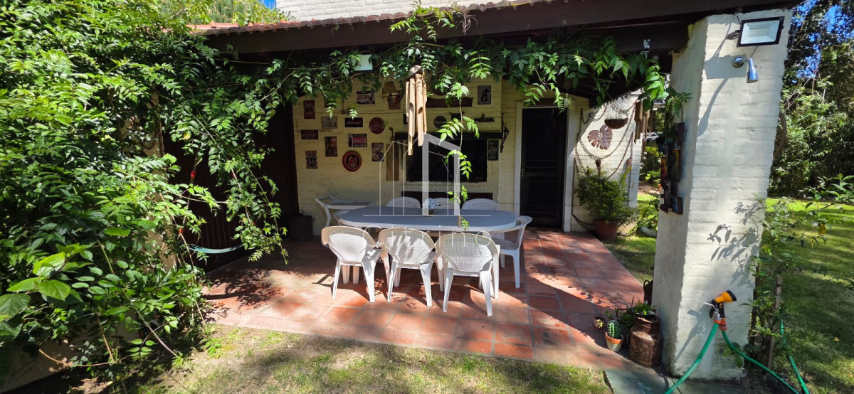Casa ID.1327 - Casa en Pinares, Punta del Este, 3 dormitorios, piscina
