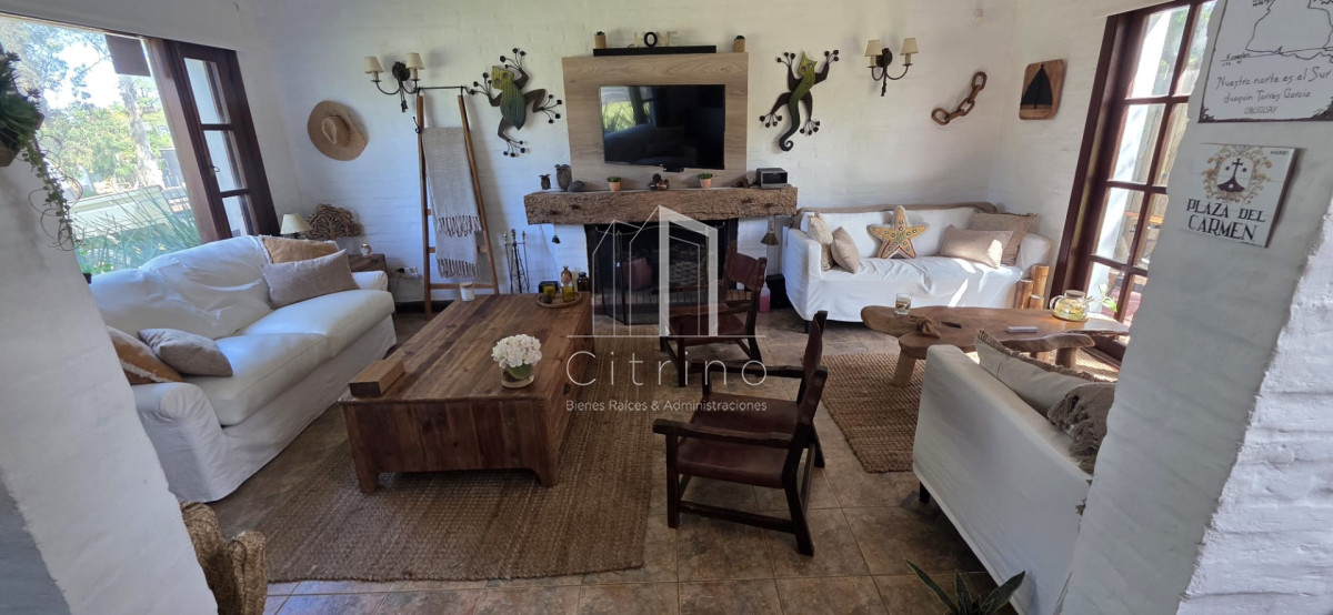 Casa ID.1327 - Casa en Pinares, Punta del Este, 3 dormitorios, piscina