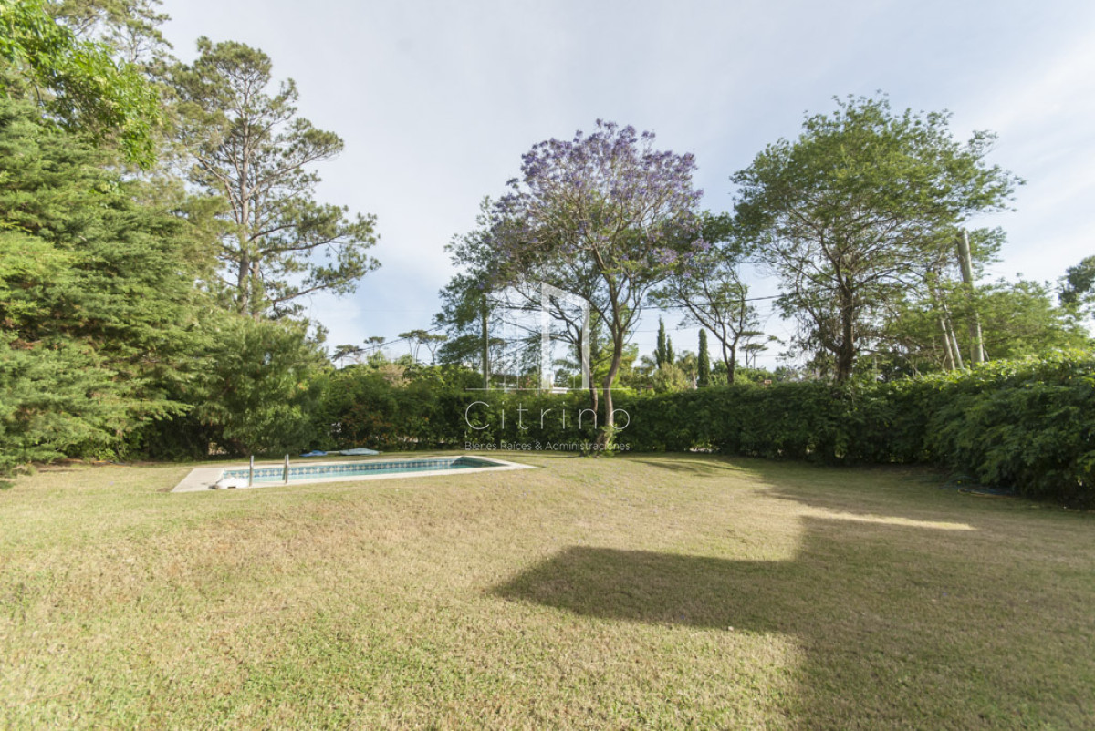Casa ID.1327 - Casa en Pinares, Punta del Este, 3 dormitorios, piscina