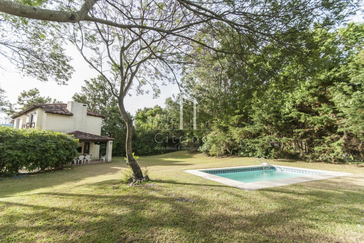 Casa ID.1327 - Casa en Pinares, Punta del Este, 3 dormitorios, piscina