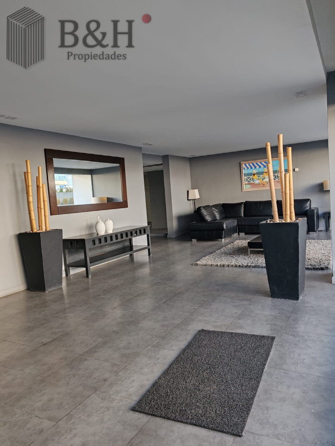 Apartamento ID.1760 - Punta del este, Península, departamento de 2 dormitorios con piscina, terraza y cochera.