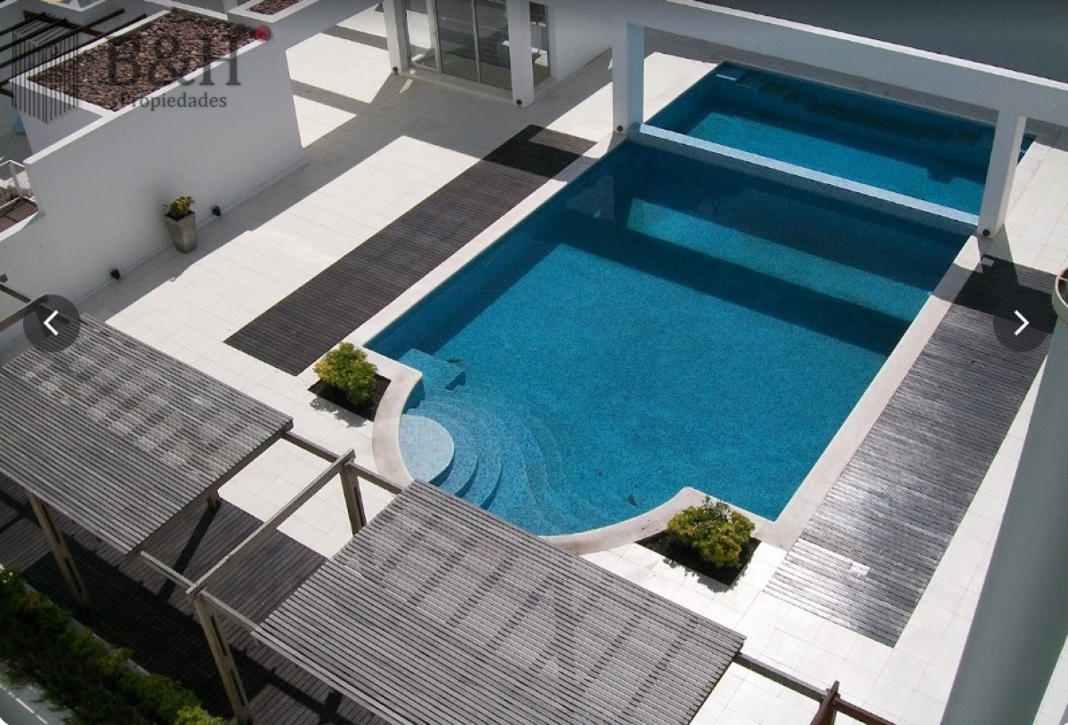 Apartamento ID.1760 - Punta del este, Península, departamento de 2 dormitorios con piscina, terraza y cochera.