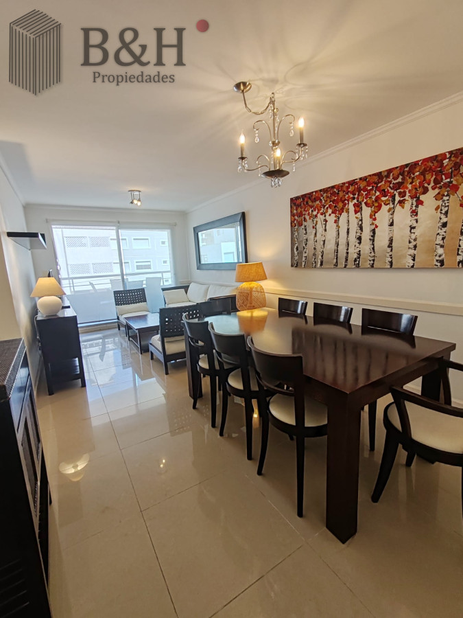 Apartamento ID.1760 - Punta del este, Península, departamento de 2 dormitorios con piscina, terraza y cochera.
