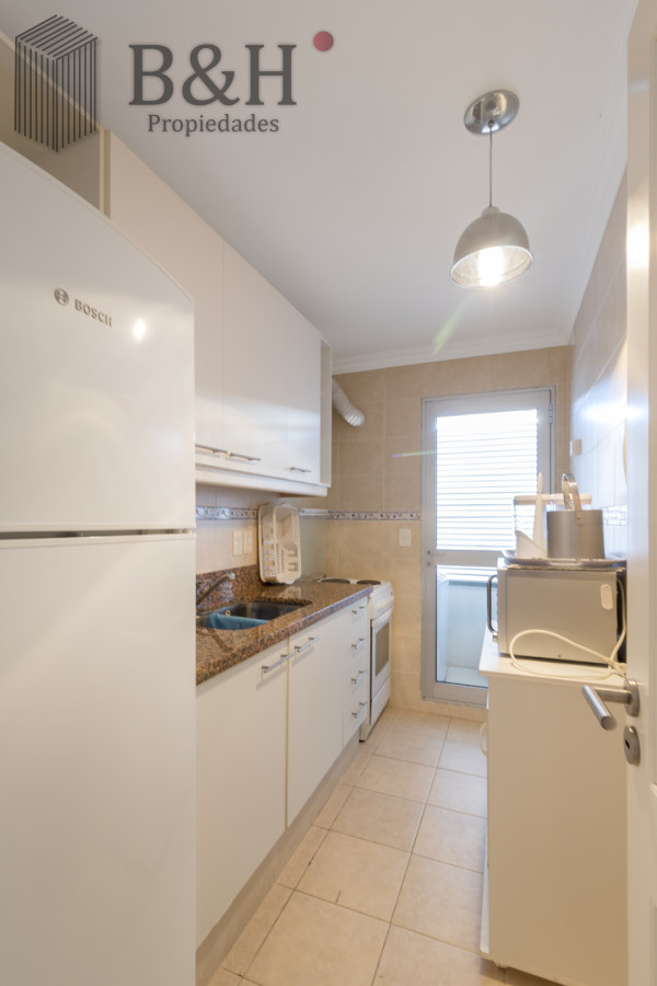 Apartamento ID.1760 - Punta del este, Península, departamento de 2 dormitorios con piscina, terraza y cochera.