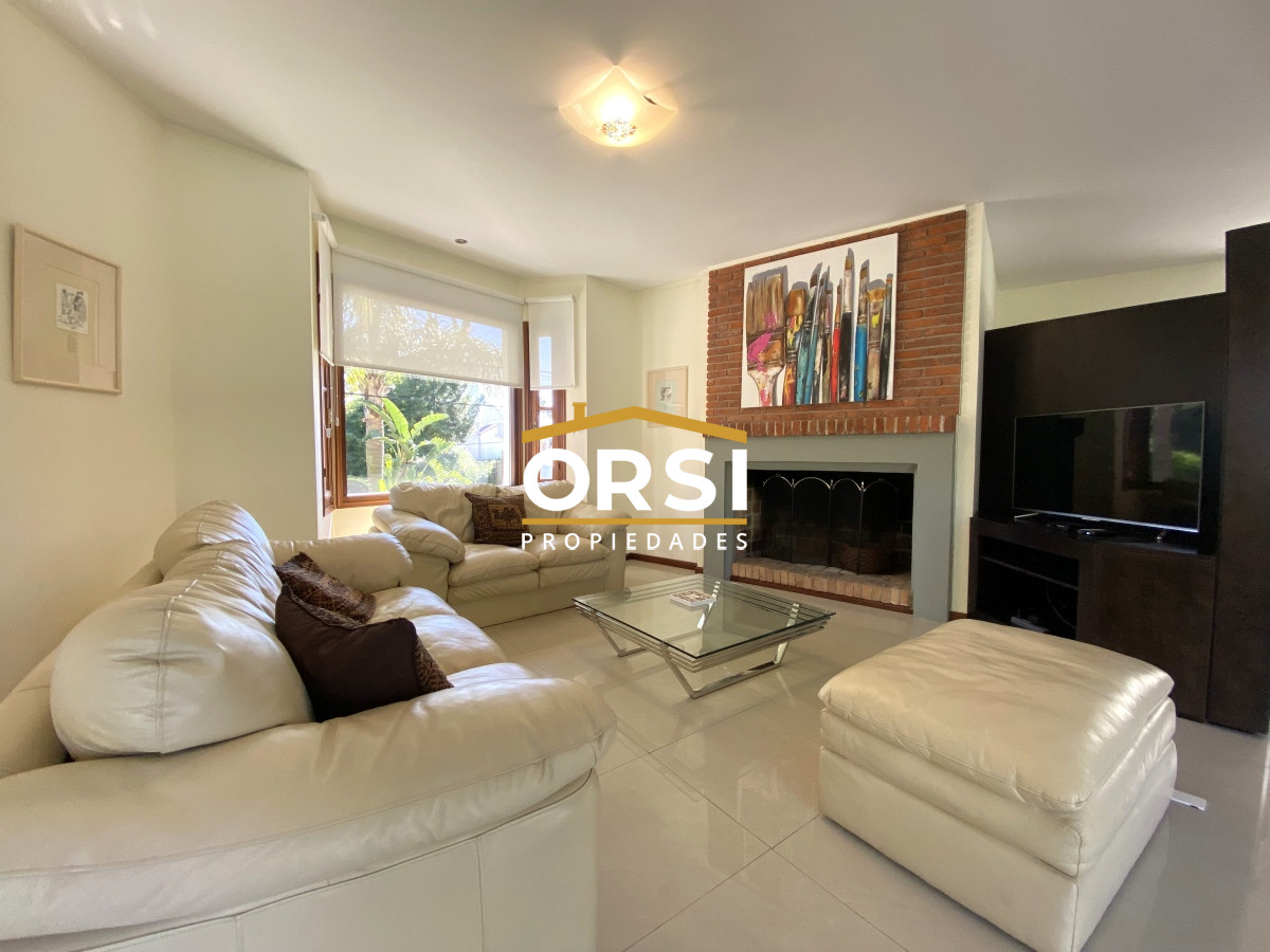 Casa ID.150 - Punta del Este, gran residencia en mansa, 6 dormitorios y piscina climatizada.