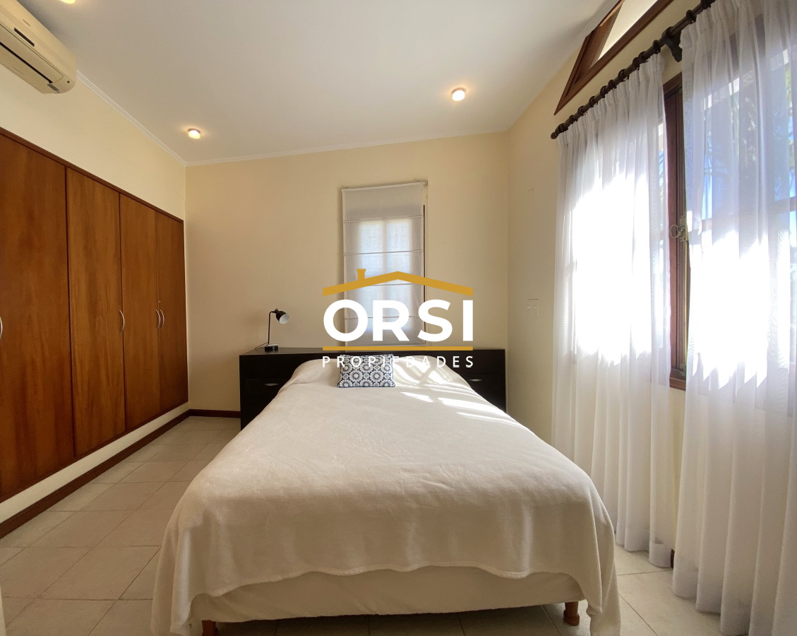 Casa ID.150 - Punta del Este, gran residencia en mansa, 6 dormitorios y piscina climatizada.
