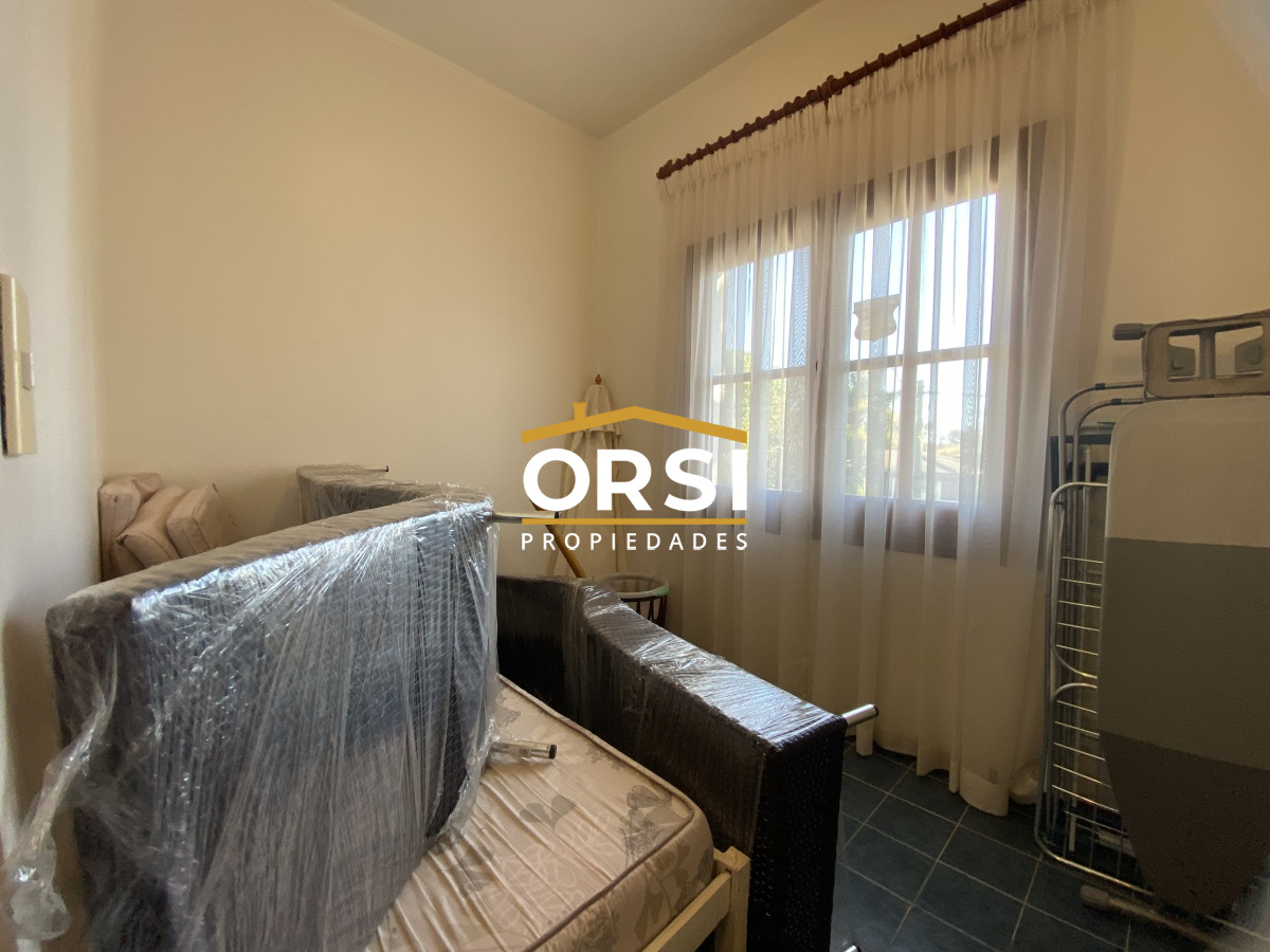 Casa ID.150 - Punta del Este, gran residencia en mansa, 6 dormitorios y piscina climatizada.