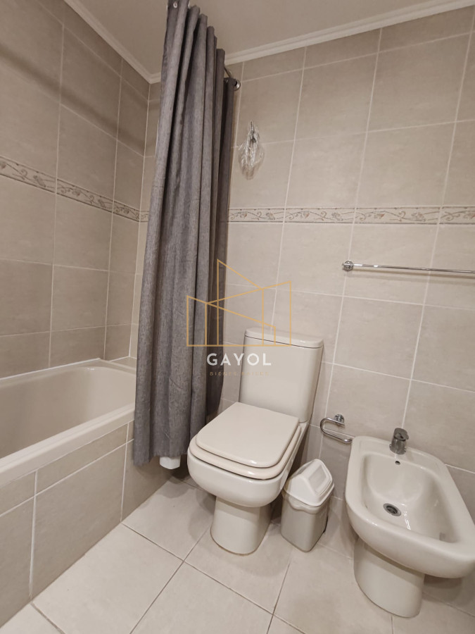 Apartamento ID.1048 - Punta del este, Península, departamento de 2 dormitorios con piscina, terraza y cochera.