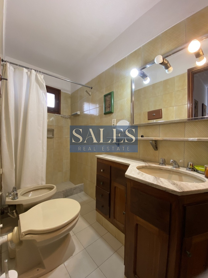 Apartamento ID.956 - Apartamento de 1 dormitorio en edificio ubicado en primera línea de Playa Mansa. 