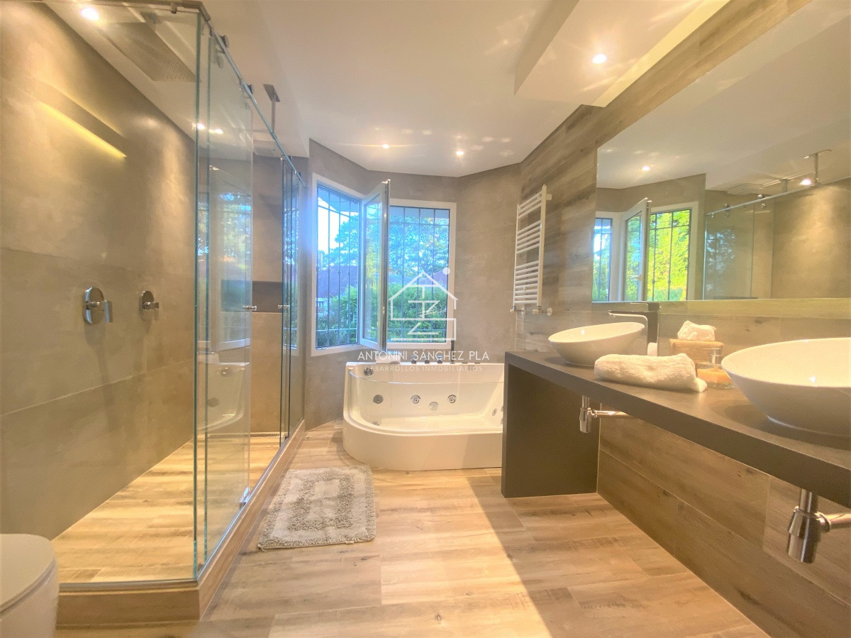 Casa ID.2909 - Chalet en Lugano con piscina climatizada y todas las comodidades.