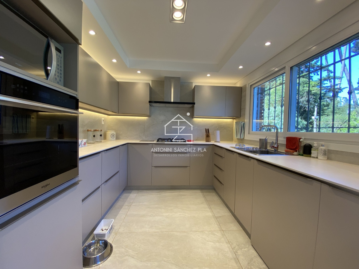 Casa ID.2909 - Chalet en Lugano con piscina climatizada y todas las comodidades.