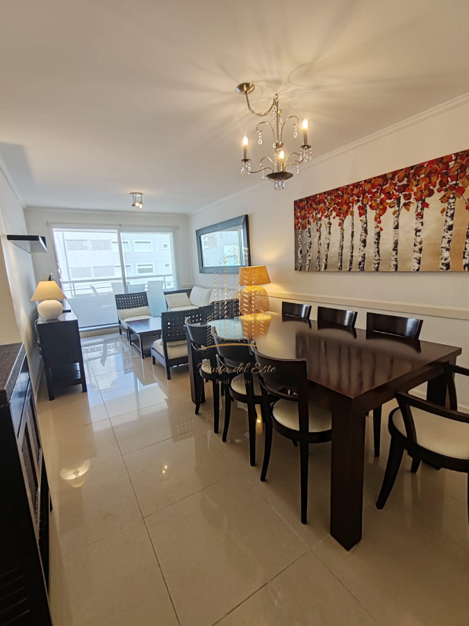 Apartamento ID.1071 - Punta del este, Península, departamento de 2 dormitorios con piscina, terraza y cochera.