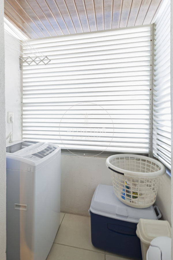 Apartamento ID.1097 - Punta del este, Península, departamento de 2 dormitorios con piscina, terraza y cochera.
