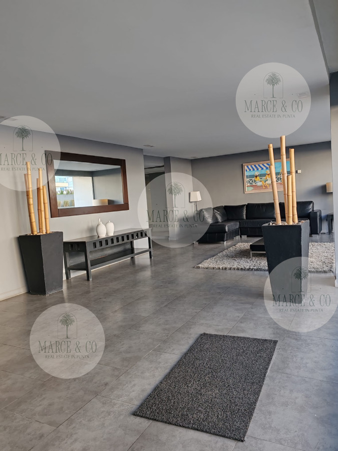 Apartamento ID.1097 - Punta del este, Península, departamento de 2 dormitorios con piscina, terraza y cochera.