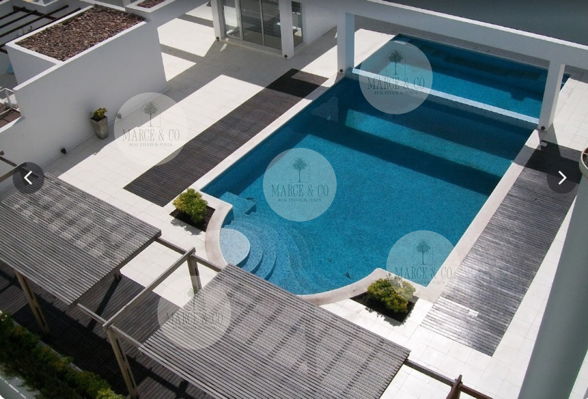 Apartamento ID.1097 - Punta del este, Península, departamento de 2 dormitorios con piscina, terraza y cochera.