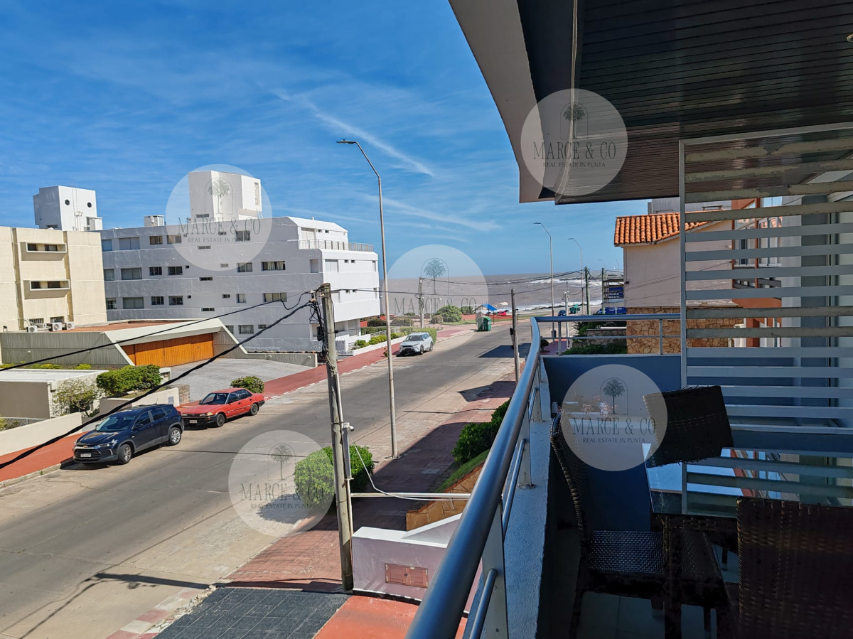 Apartamento ID.1097 - Punta del este, Península, departamento de 2 dormitorios con piscina, terraza y cochera.