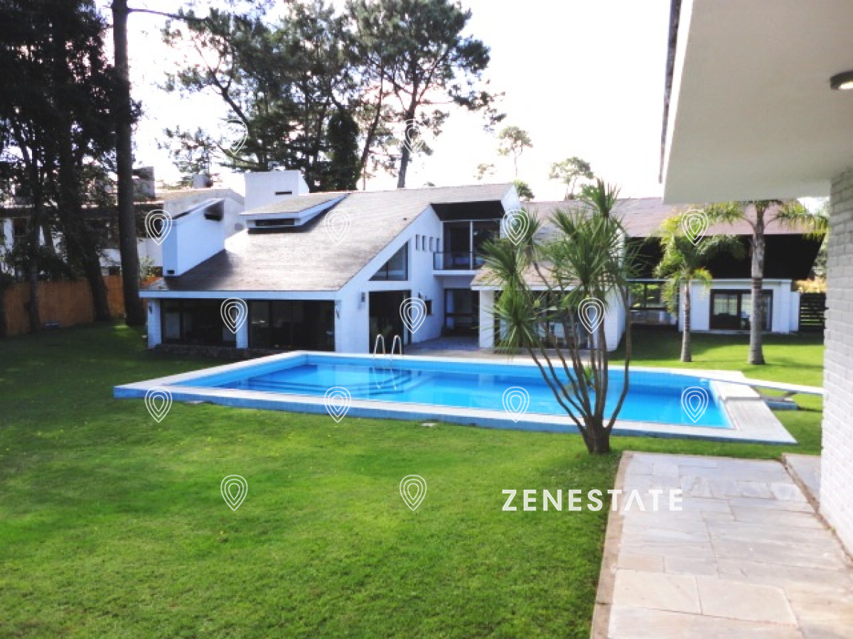venta de casa de 6 dormitorios en cantegril, punta del este  - zen2648c