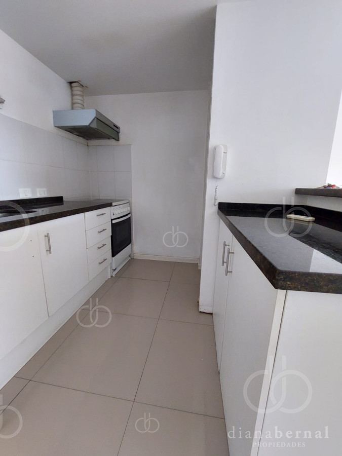 oportunidad frente a plaza del  vigia - GoPunta - Portal Inmobiliario de Punta del Este - Maldonado