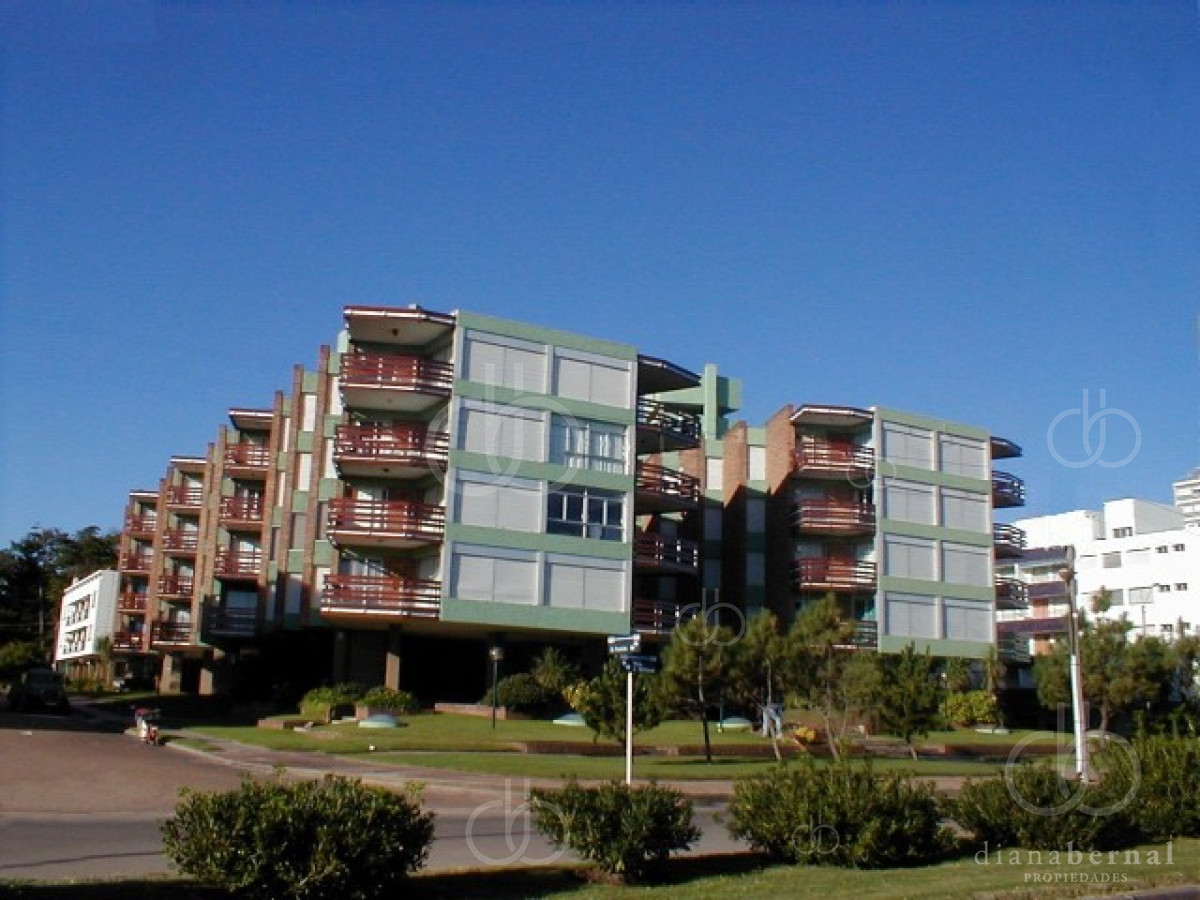 Apartamento en Punta del Este, Mansa - DBP2905A