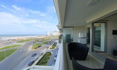 Apartamento de 3 dormitorios con vista al mar en Brava, Punta del Este.