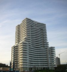 Torre Lobos es un edificio de alta gama que incorpora departamentos Premium en Punta del Este .