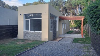 Casa de 2 dorm a estrenar en Pinares, Punta del Este