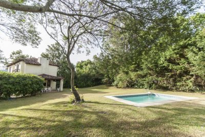 Casa en Pinares, Punta del Este, 3 dormitorios, piscina