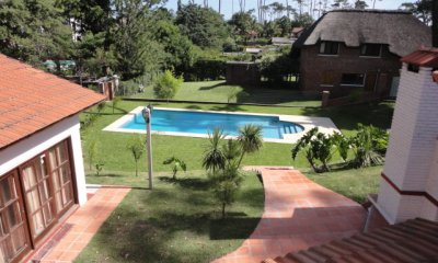 Casa en Pinares, 4 dormitorios *